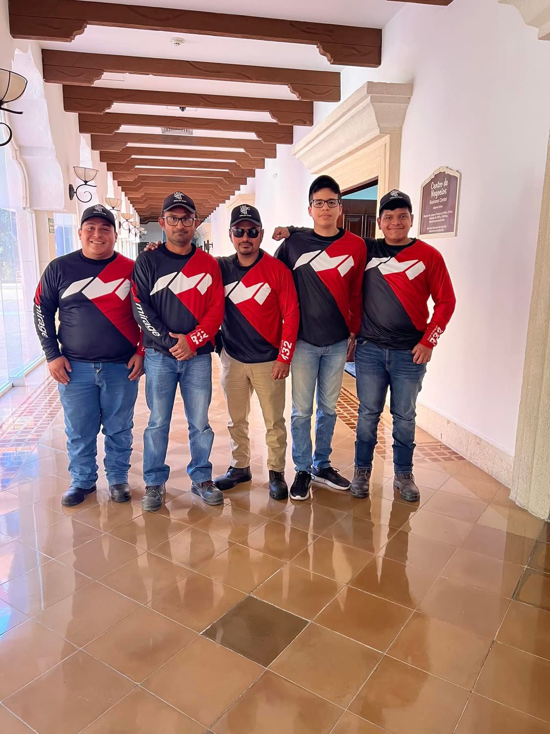 Nuestro Equipo y Empresa